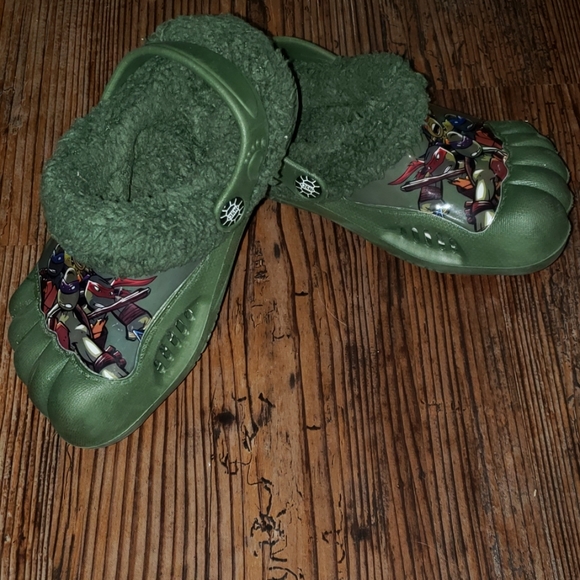 Ninja Turtles croc style shoes size 7-8 EUR 25 nwt